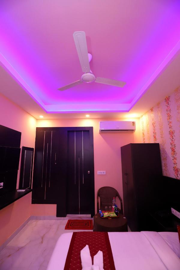 Jupiter Plaza Delhi Airport Hotell New Delhi Exteriör bild
