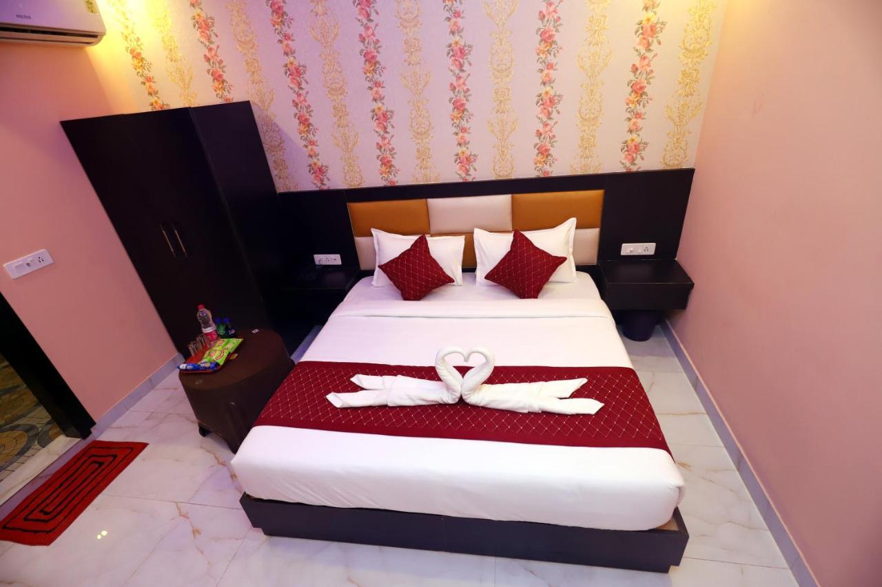 Jupiter Plaza Delhi Airport Hotell New Delhi Exteriör bild