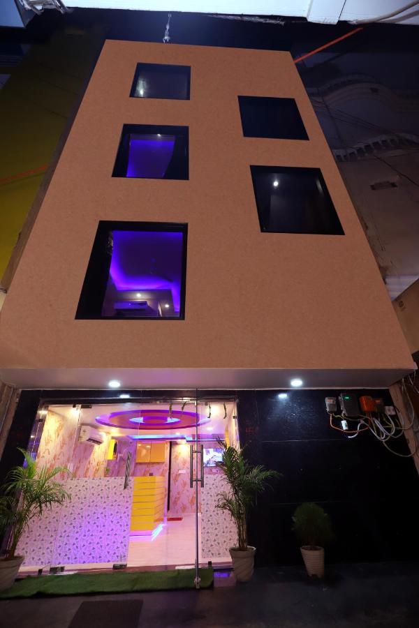 Jupiter Plaza Delhi Airport Hotell New Delhi Exteriör bild