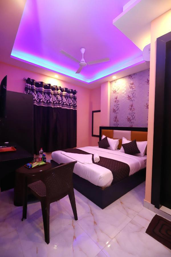 Jupiter Plaza Delhi Airport Hotell New Delhi Exteriör bild