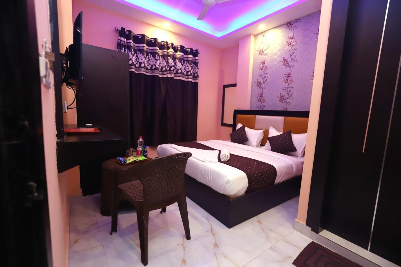 Jupiter Plaza Delhi Airport Hotell New Delhi Exteriör bild