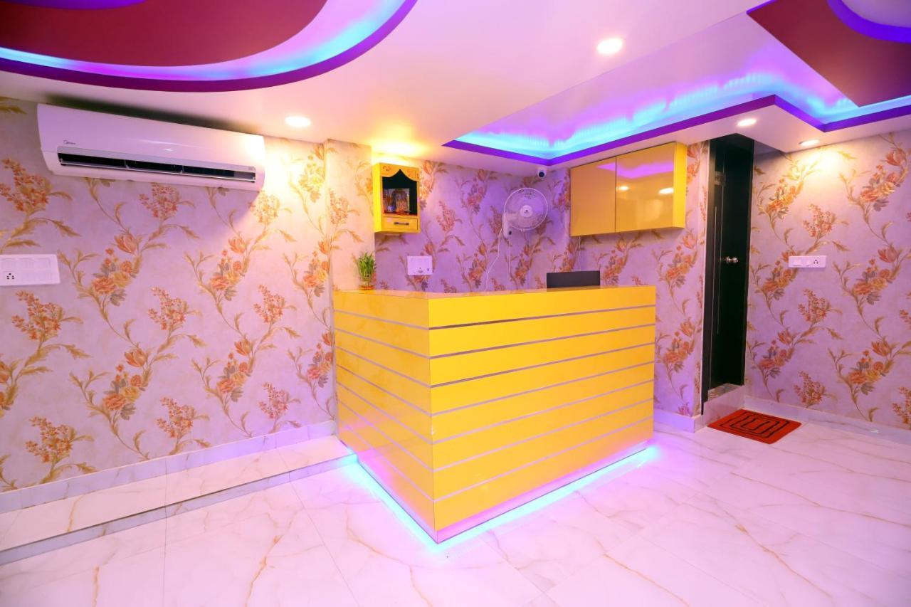 Jupiter Plaza Delhi Airport Hotell New Delhi Exteriör bild