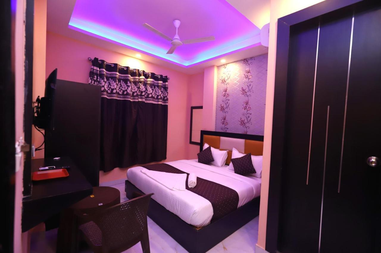 Jupiter Plaza Delhi Airport Hotell New Delhi Exteriör bild