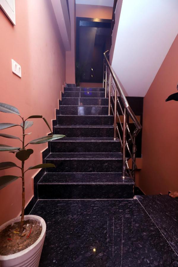 Jupiter Plaza Delhi Airport Hotell New Delhi Exteriör bild